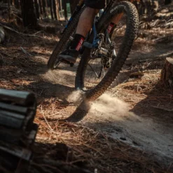 Goodyear Escape Ultimate Complete Tubeless MTB Tyre 8 Goodyear Escape Ultimate Complete Tubeless MTB Tyre -Outlet Fahrradschläuche Store Goodyear Escape Ultimate Complete Tubeless MTB Tyre Tyres Black Black GR 004 60 584 V003 R 1