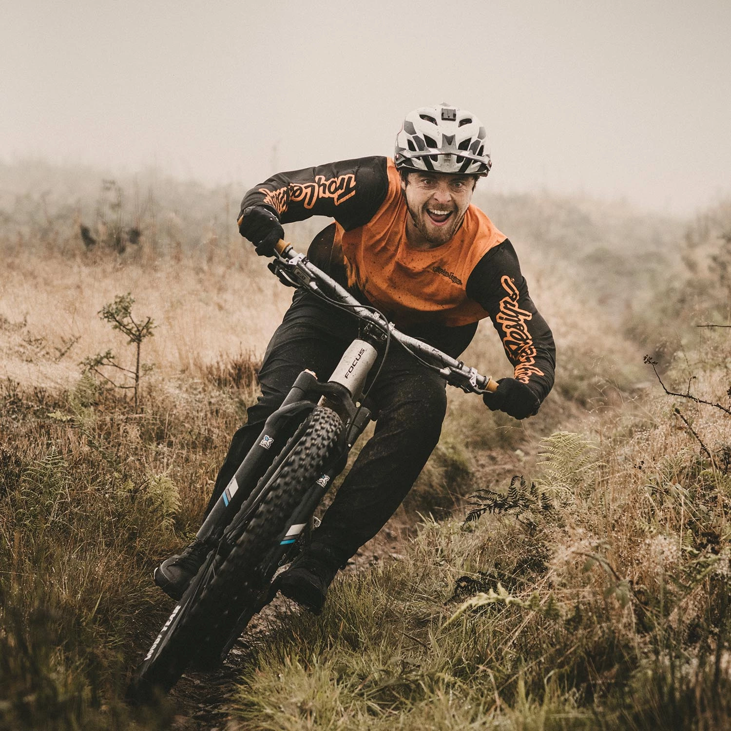 Goodyear Newton MTF Downhill Tubeless Complete Tyre 3 Goodyear Newton MTF Downhill Tubeless Complete Tyre – Bild 3