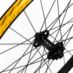 Nukeproof Neutron V2 Vorderrad -Outlet Fahrradschläuche Store Nukeproof Neutron V2 Front Wheel 05