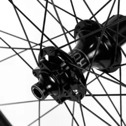 Nukeproof Neutron V2 Hinterrad 36t 10 Nukeproof Neutron V2 Hinterrad 36t -Outlet Fahrradschläuche Store Nukeproof Neutron V2 Rear Wheel 36t 05