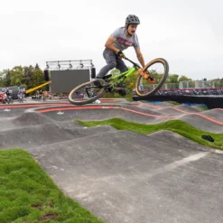 Schwalbe Billy Bonkers Performance Faltreifen -Outlet Fahrradschläuche Store Schwalbe Billy Bonkers Performance Folding Tyre Tyres Black Not Set SCH9085