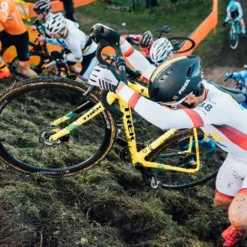 Dugast Pipistrello Cyclocross Tyre 8 Dugast Pipistrello Cyclocross Tyre -Outlet Fahrradschläuche Store dugast cyclocross tyres handmade 01 3